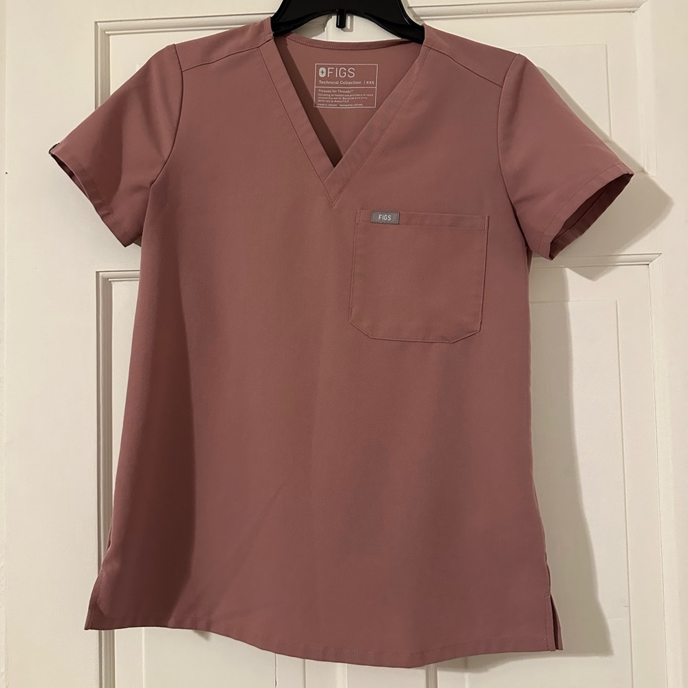 FIGS Mineral Mauve Catarina Scrub Top